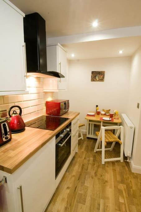 Gillygate Central Apartment York Exterior photo